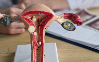 Semnele tăcute ale cancerului de col uterin: la ce să fii atentă?